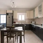 Mandi's * Karavádosz